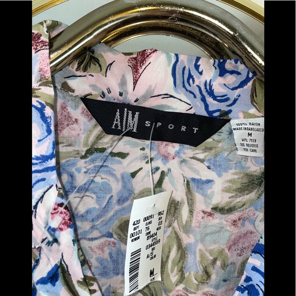 NWT Vintage Floral Shorts Romper - Picture 3 of 6